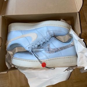 Women’s AF1 ‘07 recycled Wool (men’s 10)